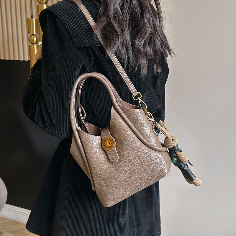 AURELIA | Chic Simplicity Bag